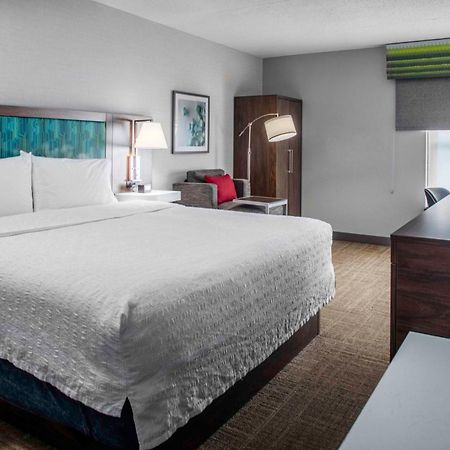 Hampton Inn Detroit Northville Экстерьер фото