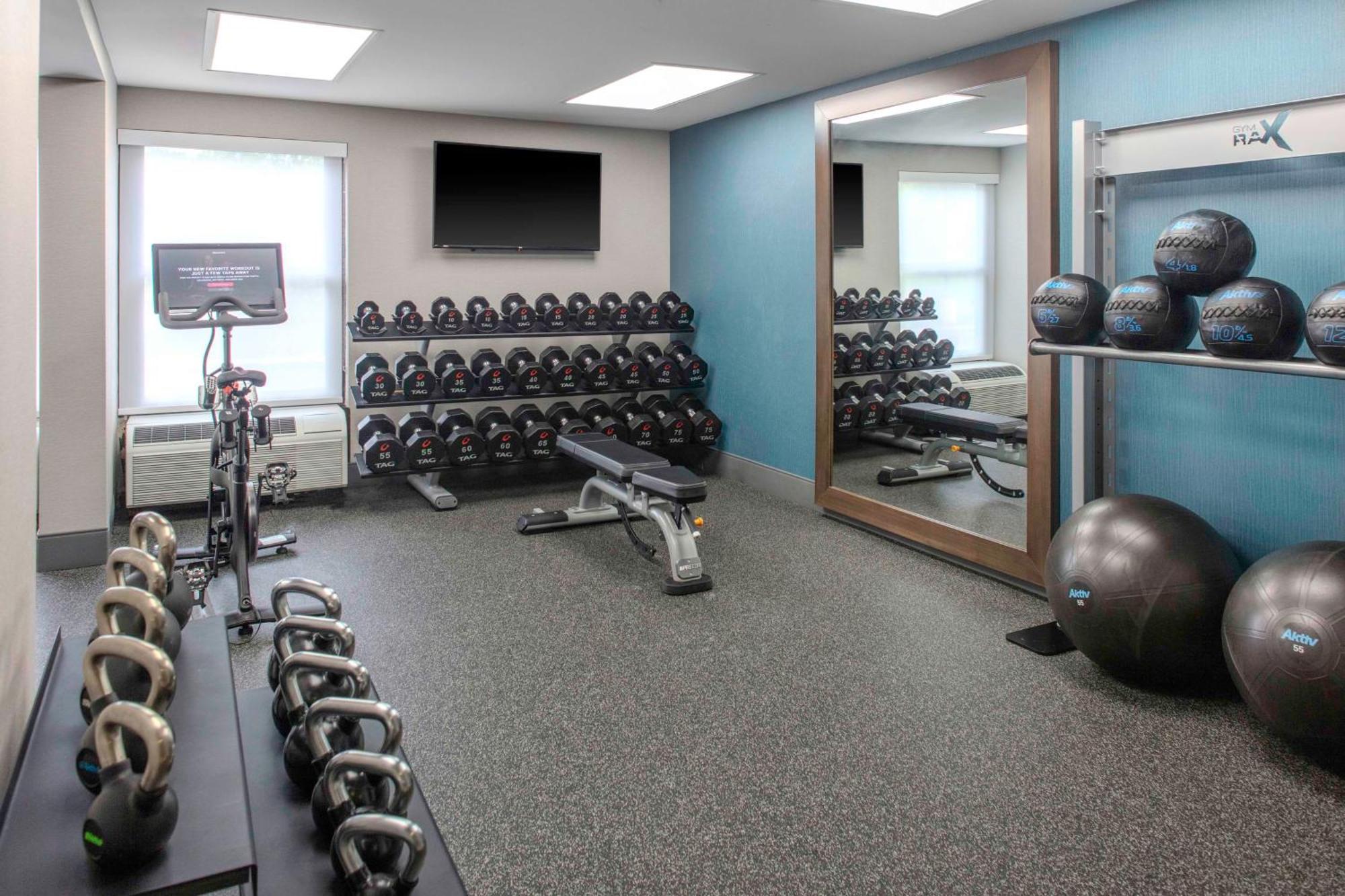 Hampton Inn Detroit Northville Экстерьер фото