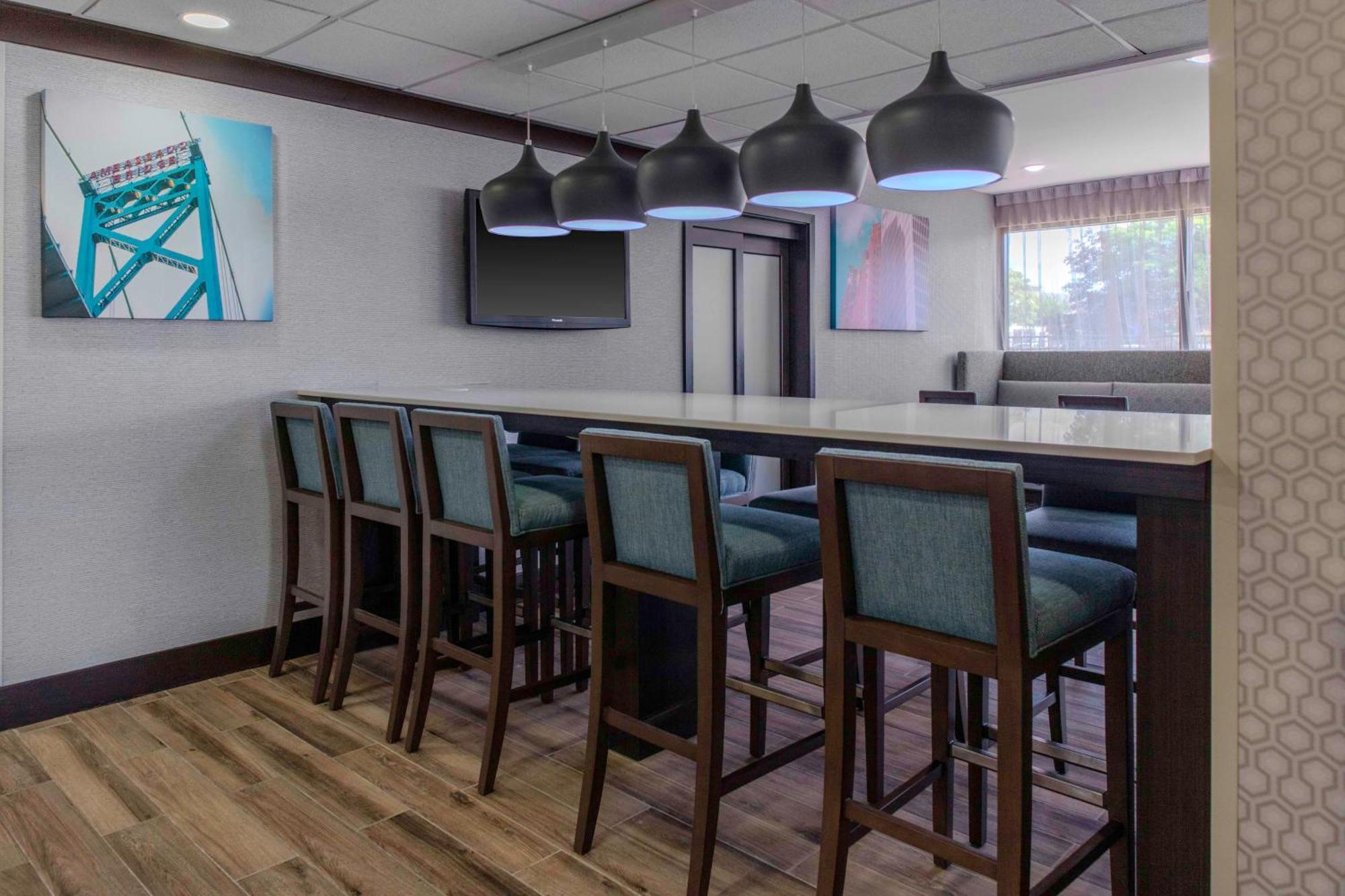 Hampton Inn Detroit Northville Экстерьер фото
